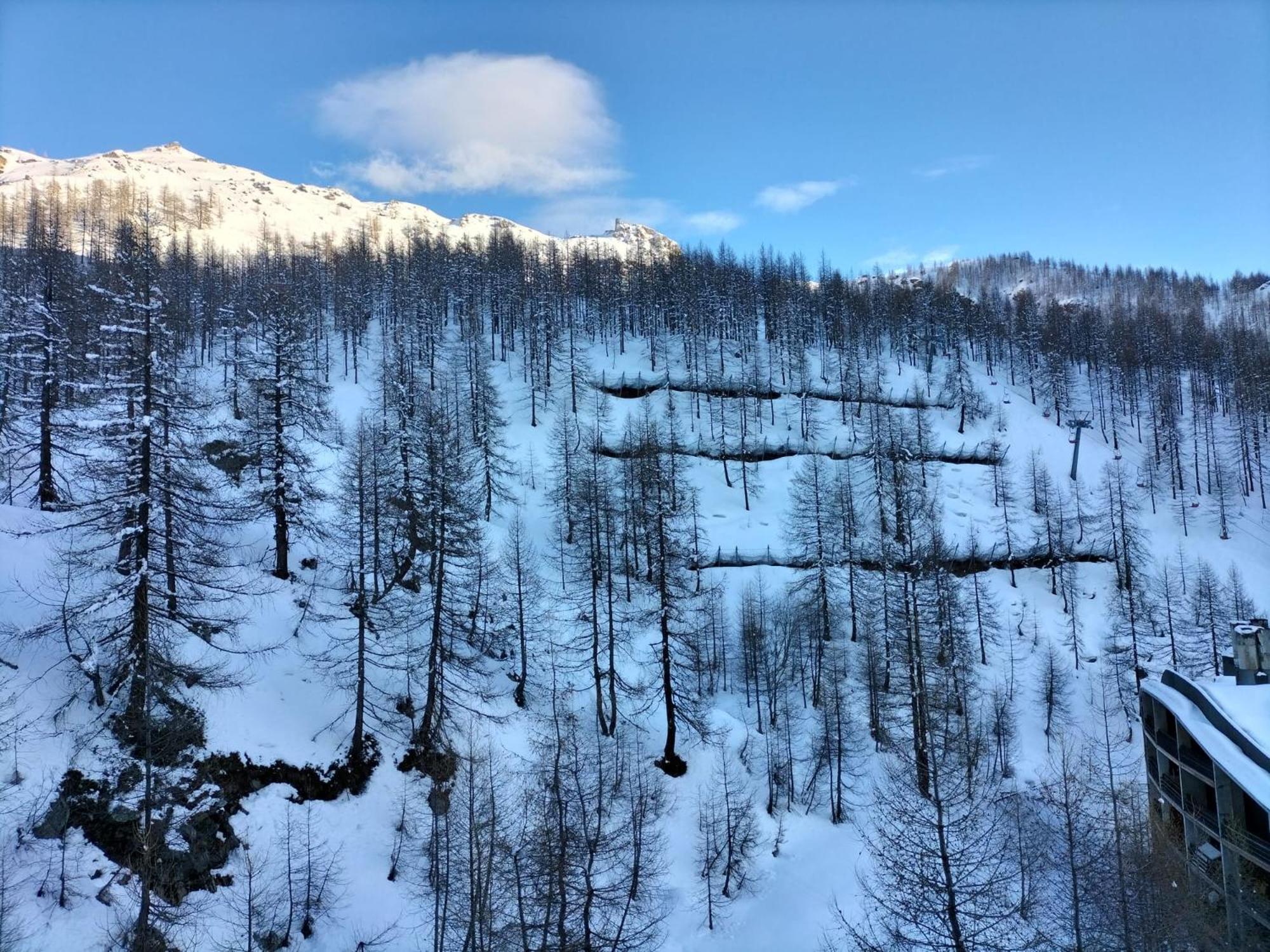Cervinia Apartments ブレウイル・チェルヴィナイア エクステリア 写真